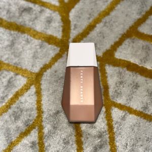 Fenty Beauty Eaze Drop